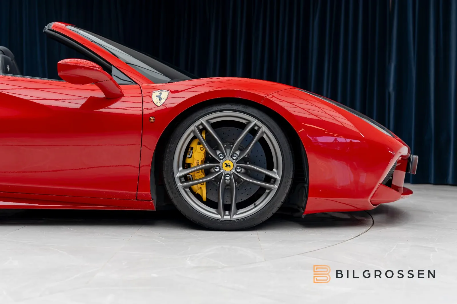 2017 Ferrari 488 Spider, 17/27