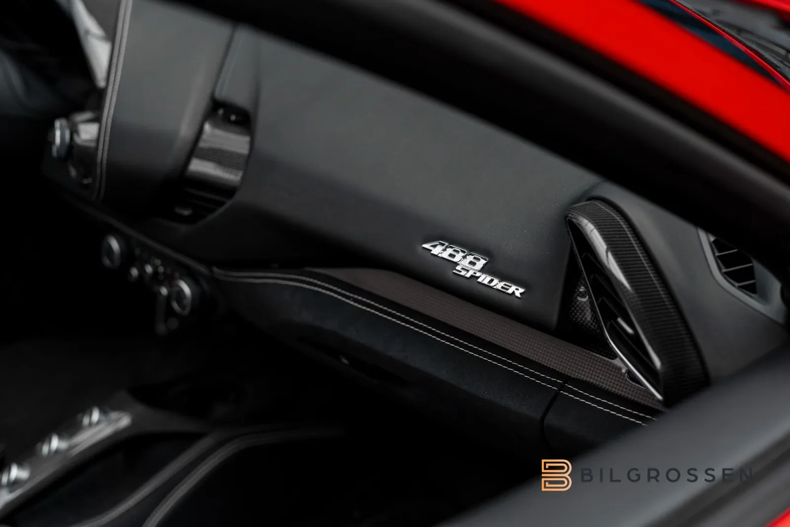 2017 Ferrari 488 Spider, 25/27