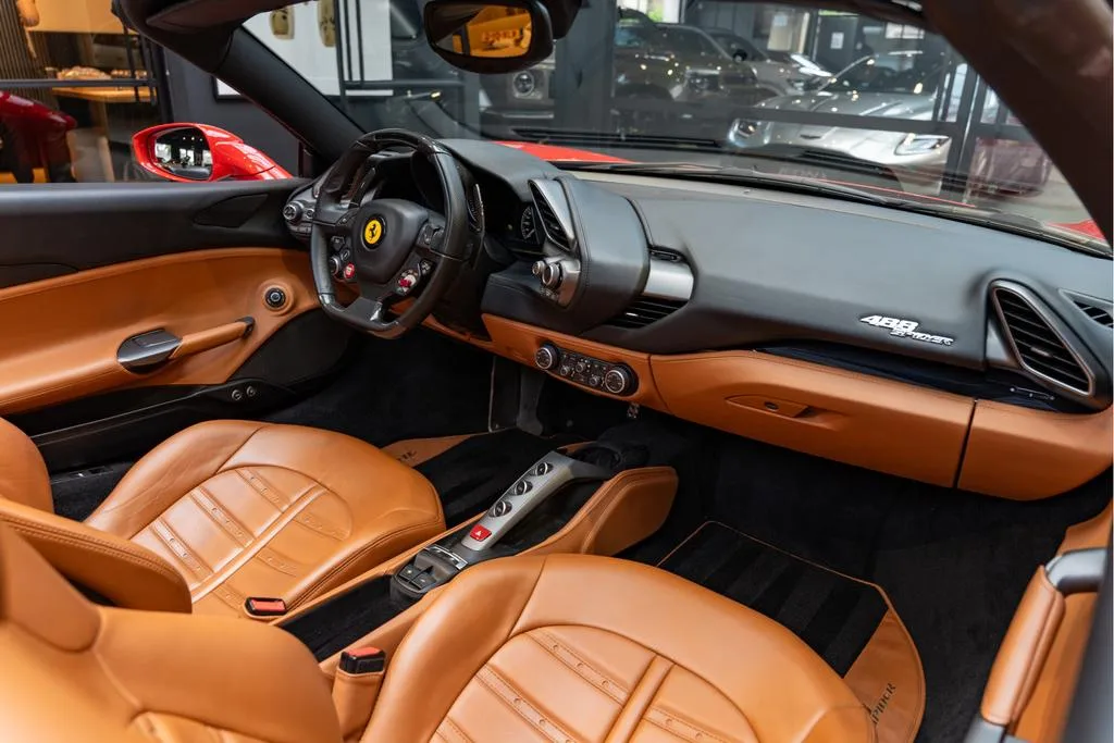 2017 Ferrari 488 Spider, 8/29