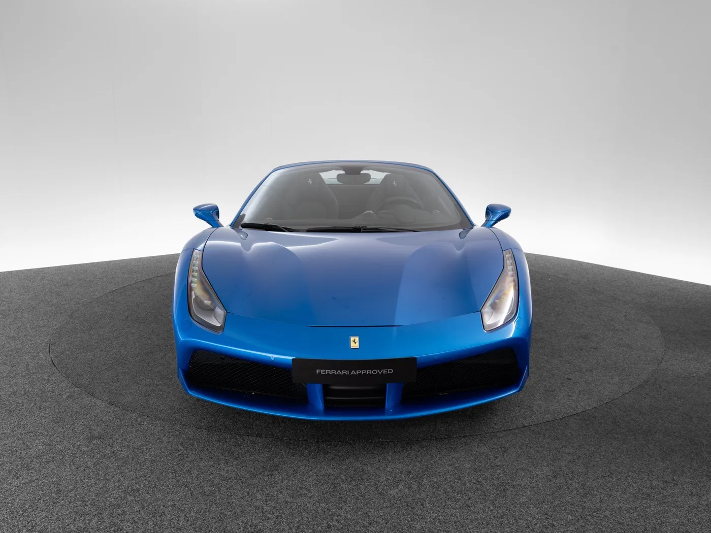 2017 Ferrari 488 Spider angeboten von einem Fachhändler in Singen, Deutschland, Foto 3 von 15