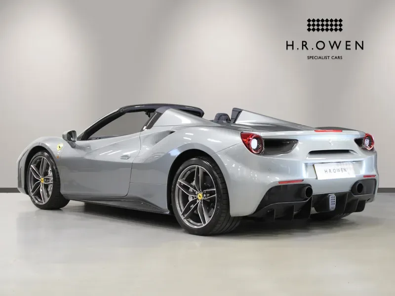 2017 Ferrari 488 Spider, 2/29