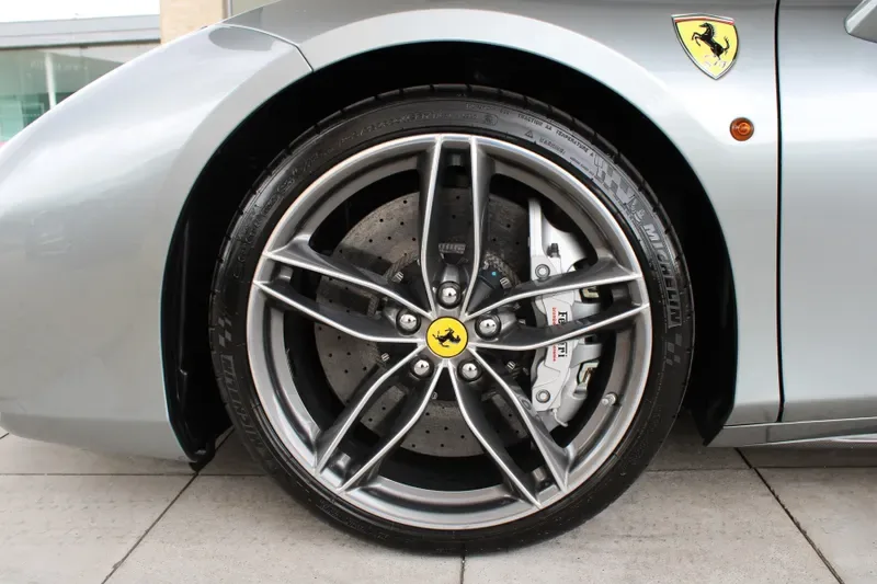 2017 Ferrari 488 Spider, 4/29