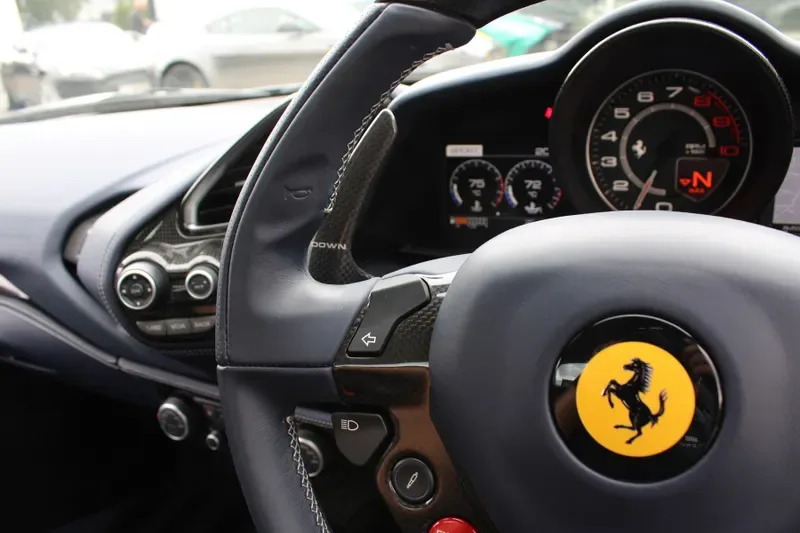 2017 Ferrari 488 Spider, 22/29