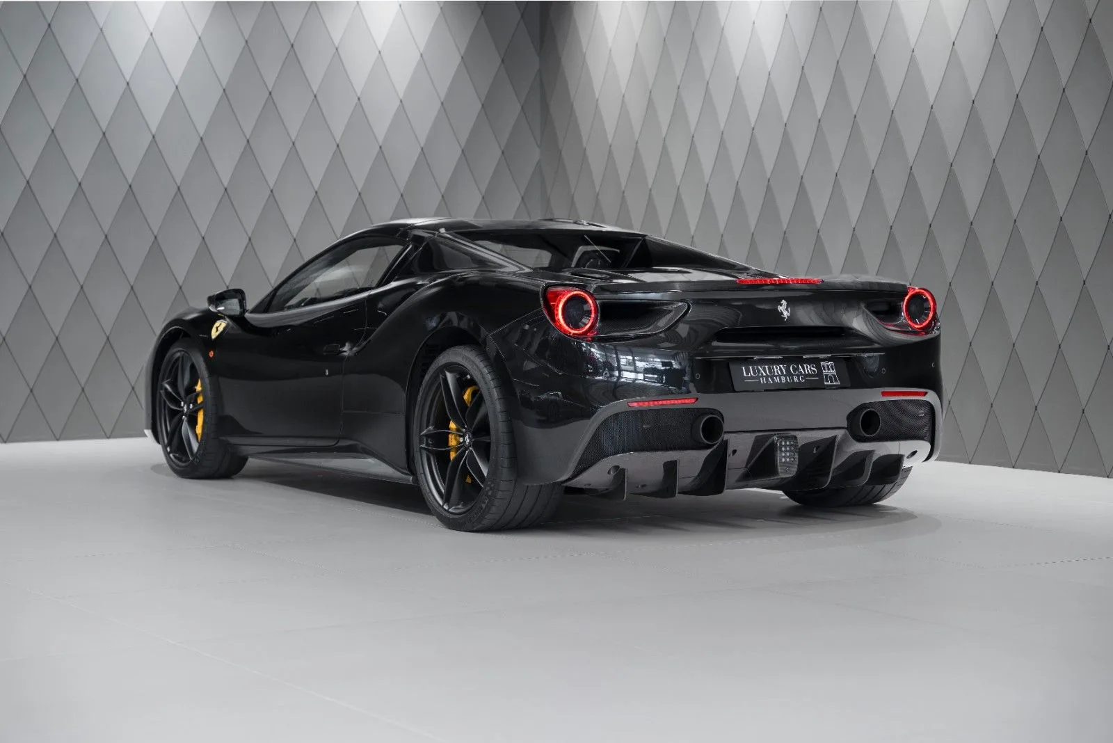2017 Ferrari 488 Spider, 5/27
