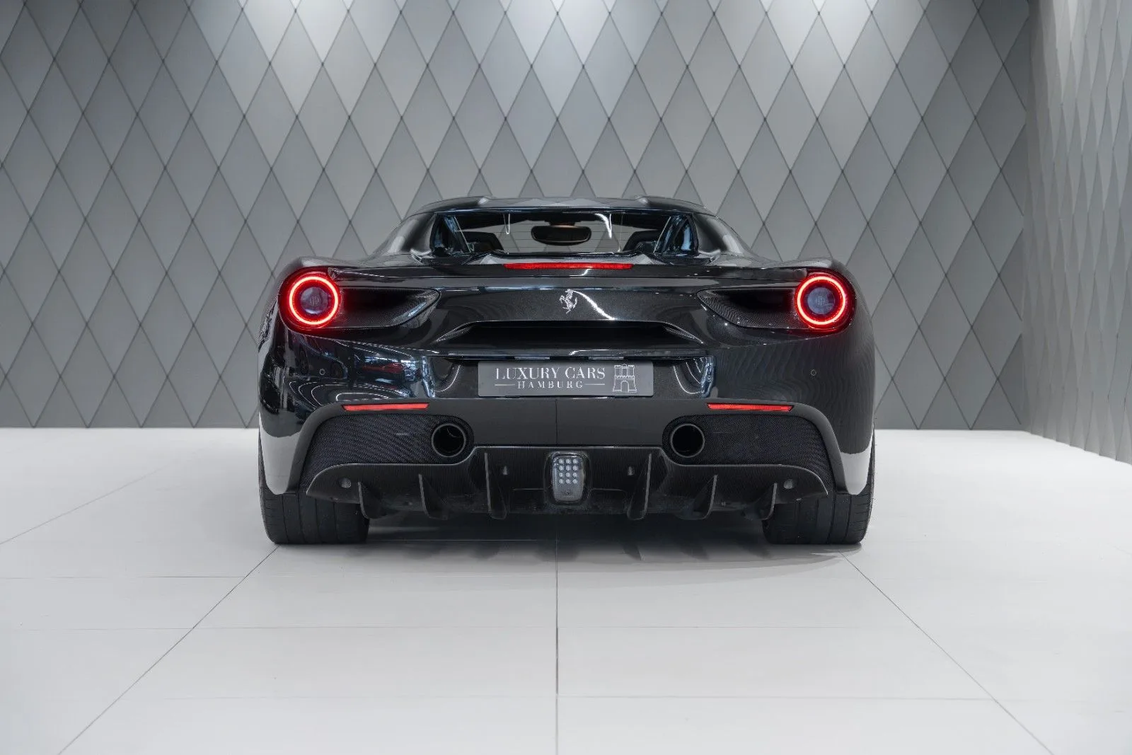 2017 Ferrari 488 Spider, 6/27