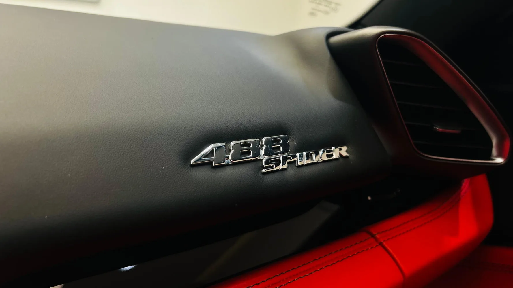 2017 Ferrari 488 Spider, 23/30