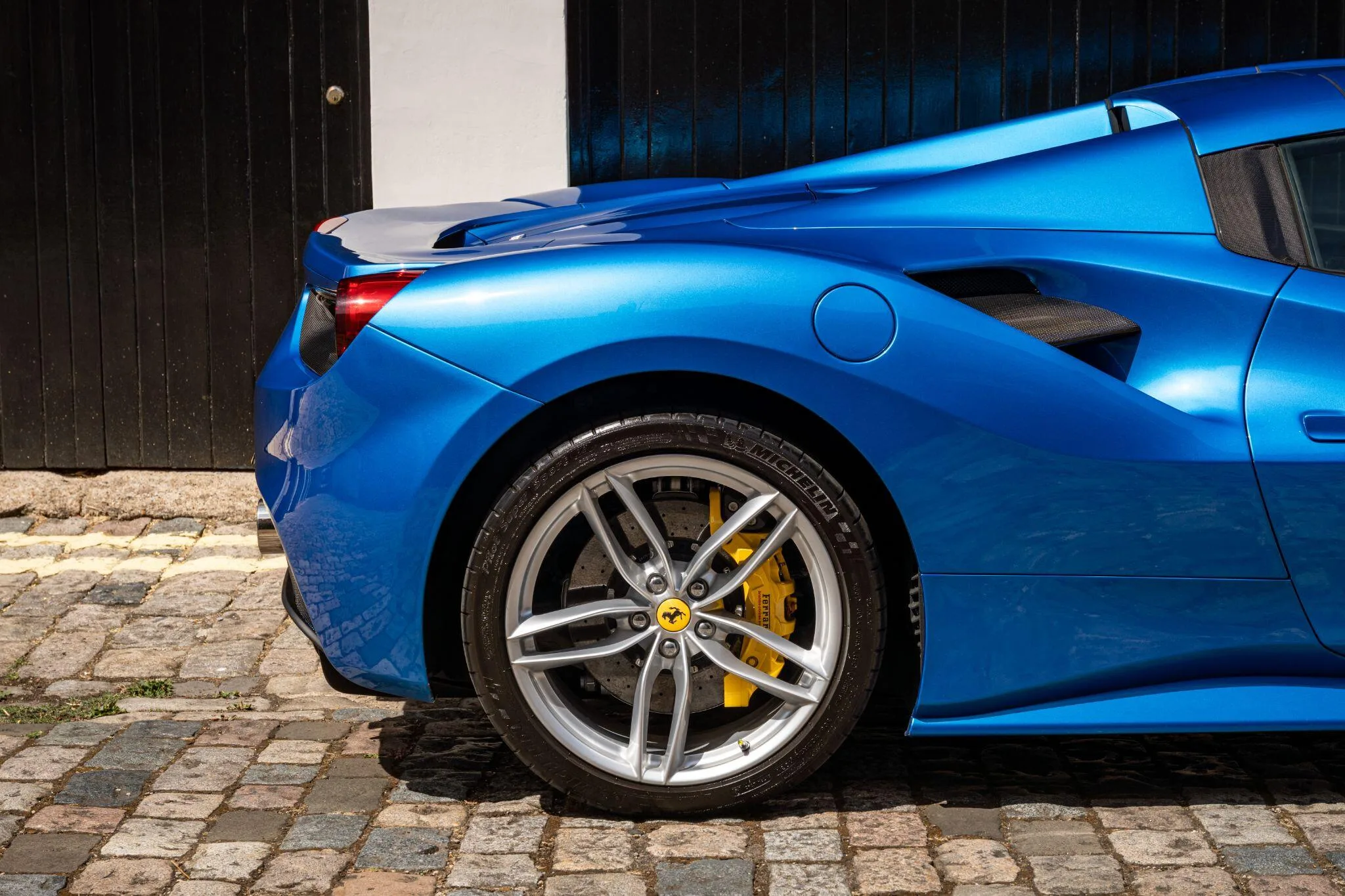 2017 Ferrari 488 Spider, 6/30