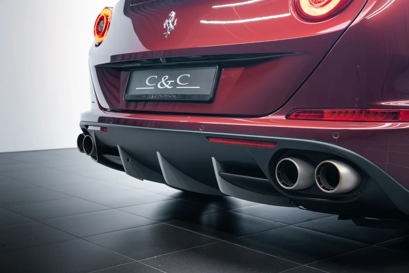 2017 Ferrari California T proposée par un concessionnaire spécialisé à Putzbrunn, Allemagne, photo 12 sur 15