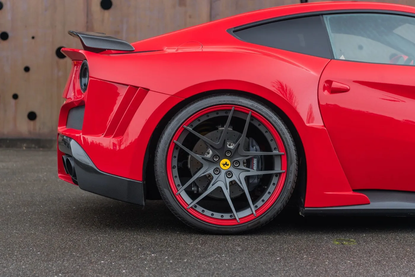2017 Ferrari F12berlinetta offered by a supercar dealer in Gronau, Germany, photo 9 of 25