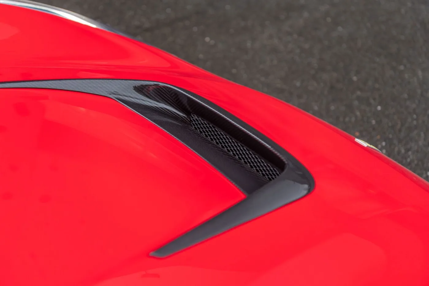 2017 Ferrari F12berlinetta offered by a supercar dealer in Gronau, Germany, photo 11 of 25