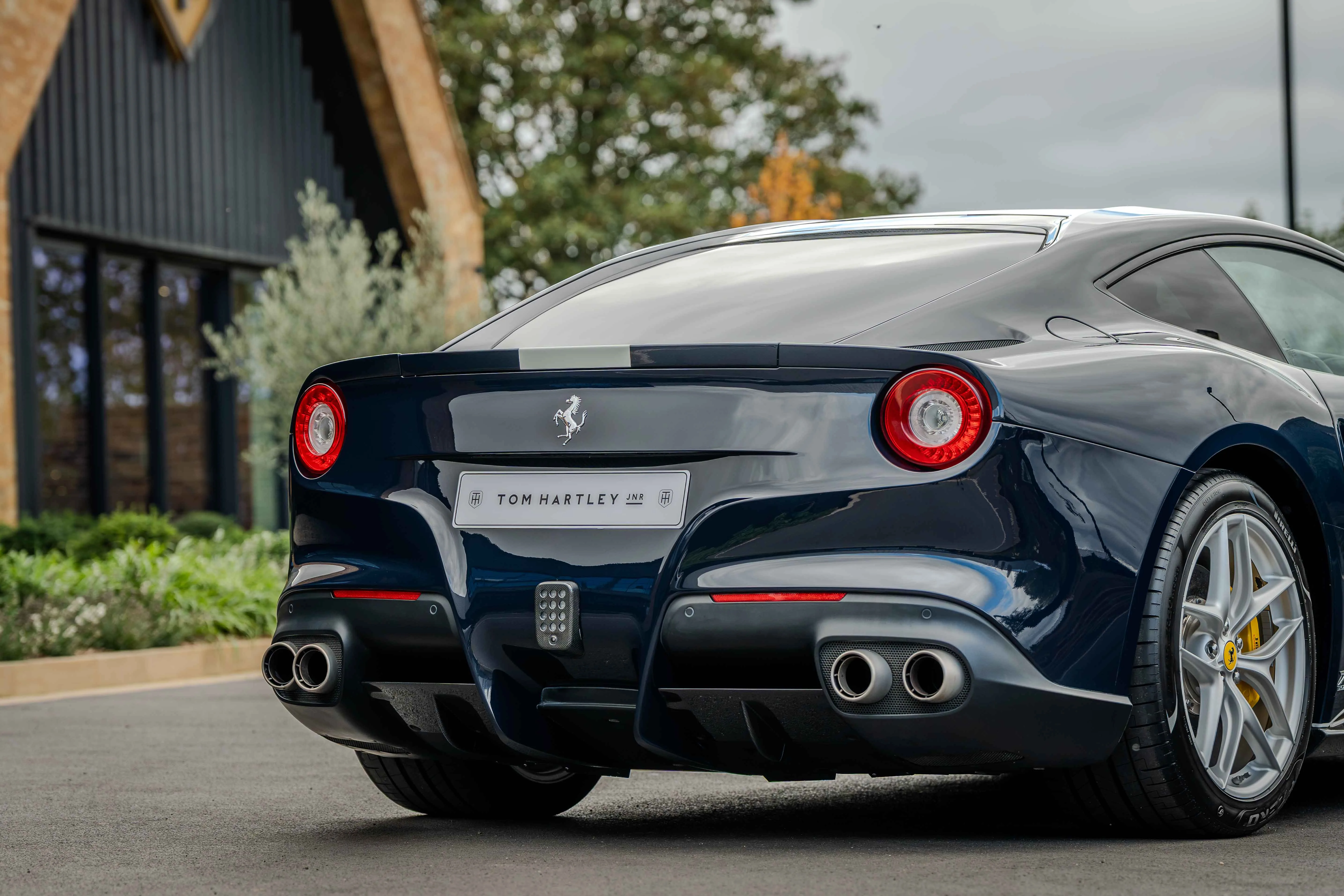 2017 Ferrari F12berlinetta 70th Anniversary, 28/30