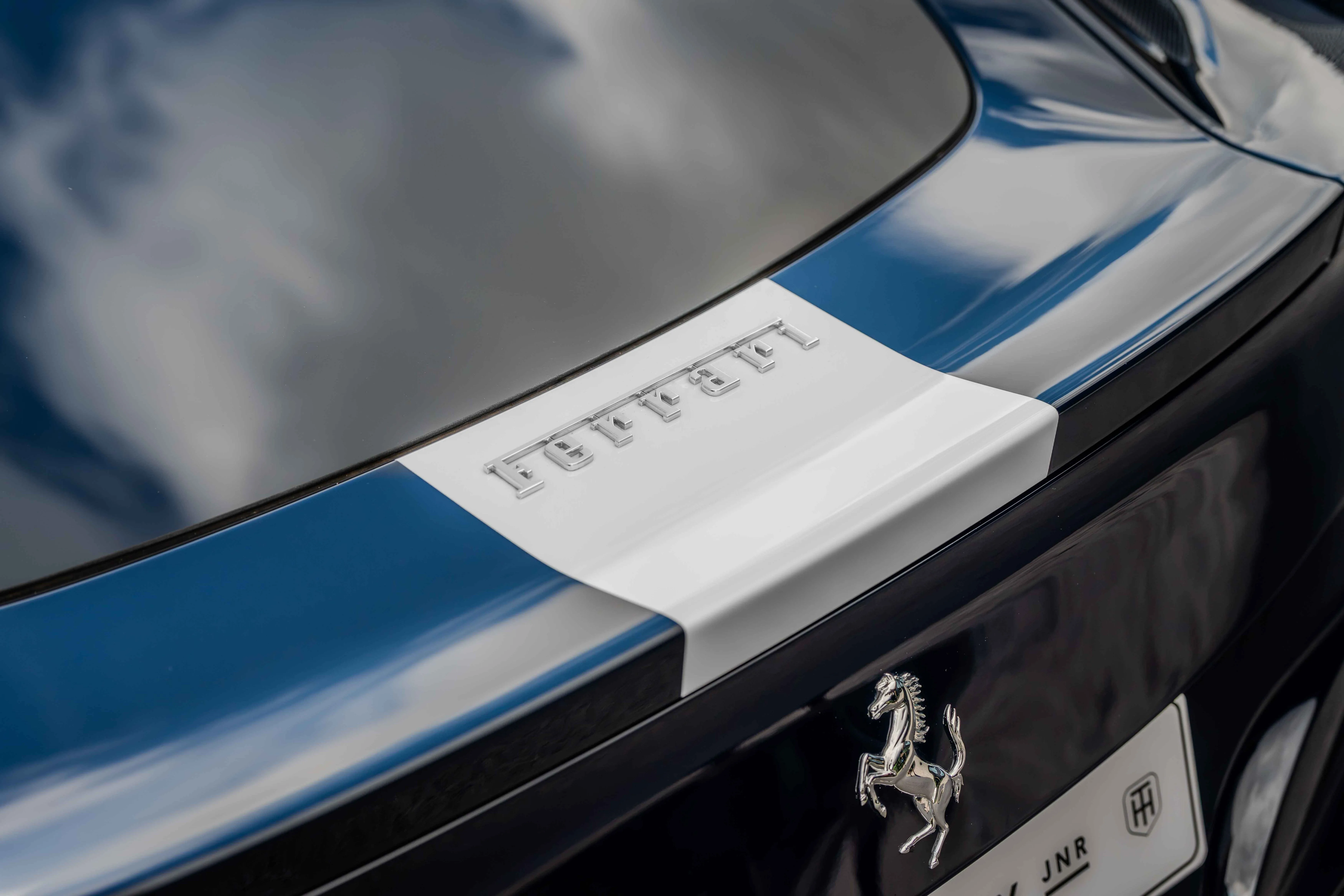 2017 Ferrari F12berlinetta 70th Anniversary, 29/30