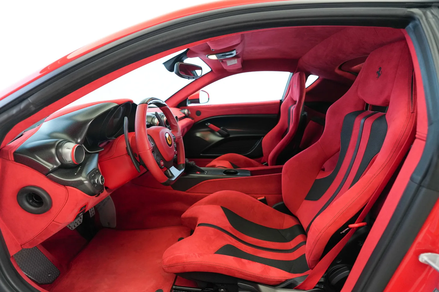 2017 Ferrari F12tdf, 3/20