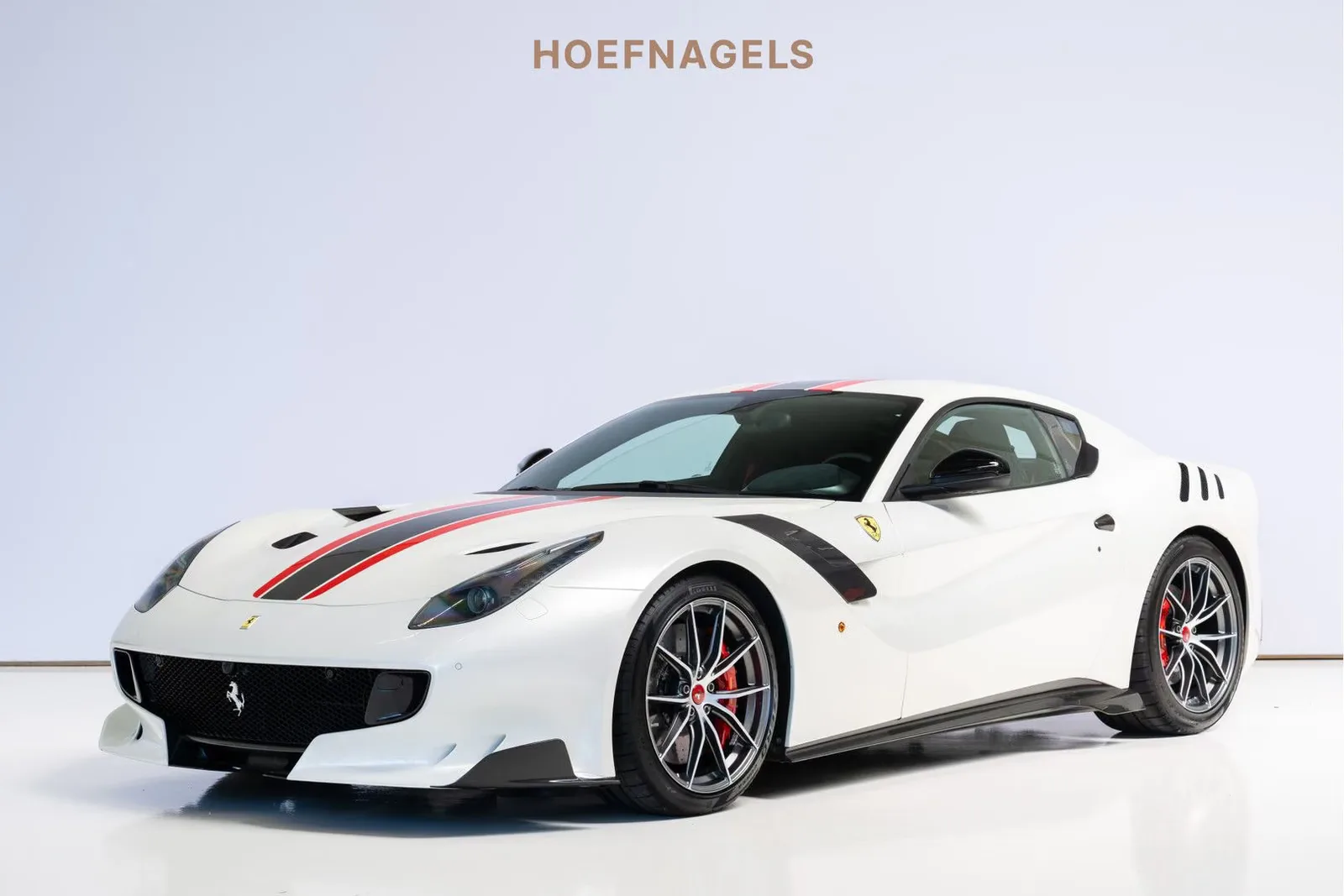 2017 Ferrari F12tdf angeboten von einem Fachhändler in Velddriel, Niederlande, Hauptfoto