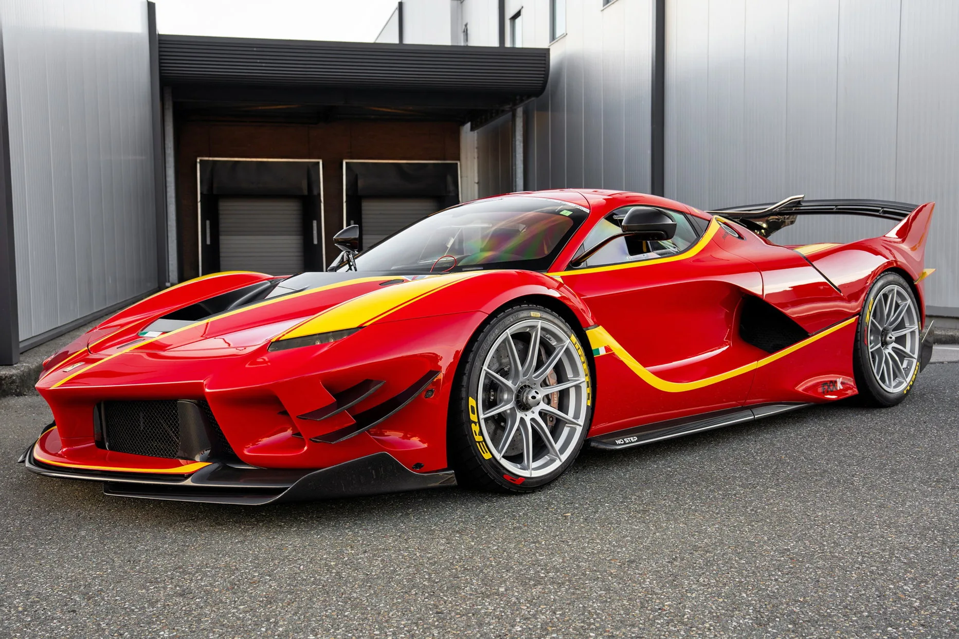 2017 Ferrari FXX K Evo angeboten von einem Supersportwagenhändler in Woerden, Niederlande, Hauptfoto