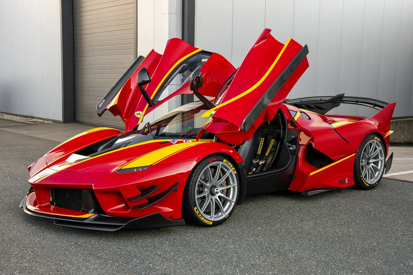 2017 Ferrari FXX K Evo angeboten von einem Supersportwagenhändler in Woerden, Niederlande, Foto 23 von 25