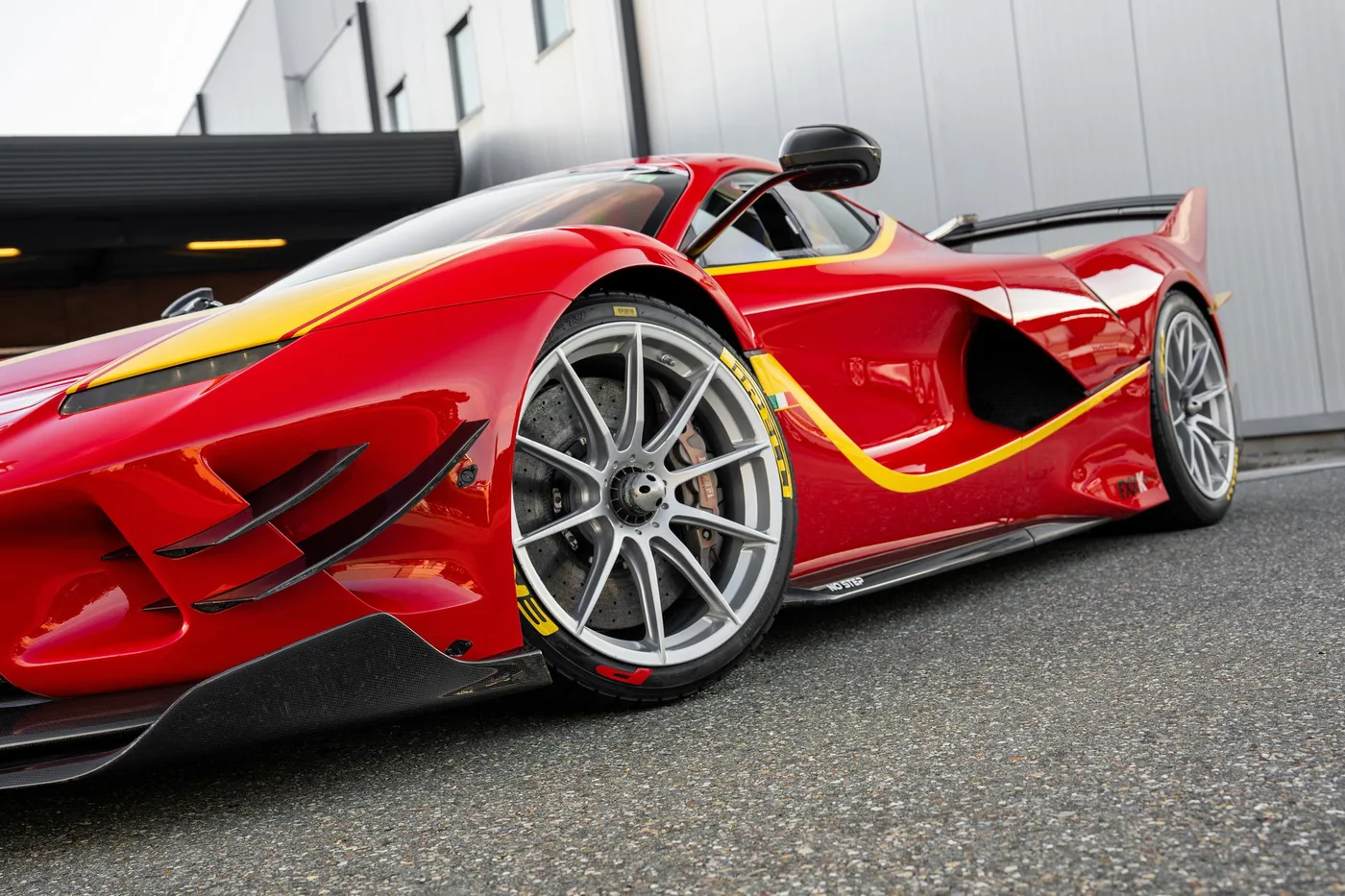 2017 Ferrari FXX K Evo angeboten von einem Supersportwagenhändler in Woerden, Niederlande, Foto 25 von 25