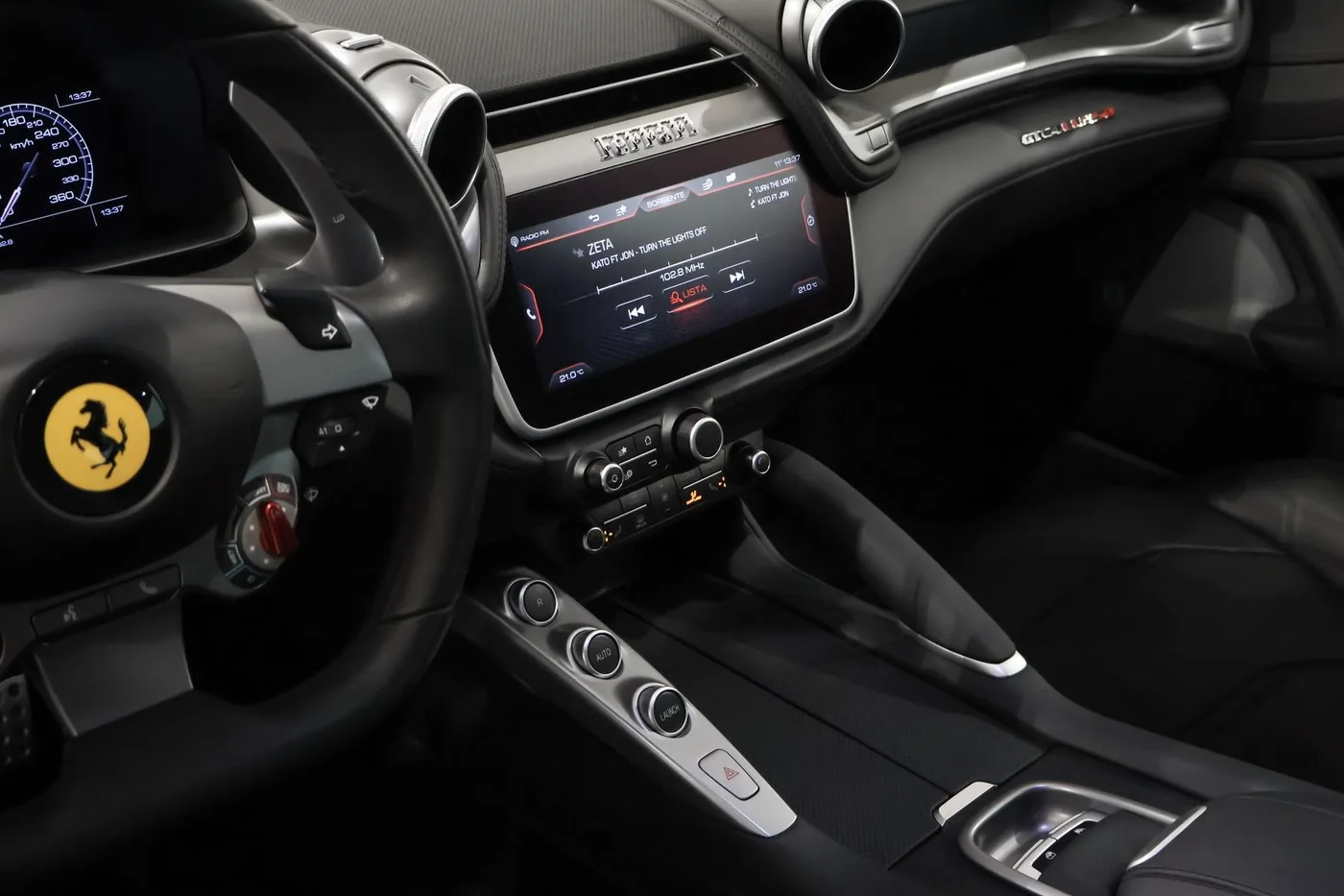 2017 Ferrari GTC4Lusso offered by a supercar dealer in Zibido San Giacomo, Italy, photo 12 of 22