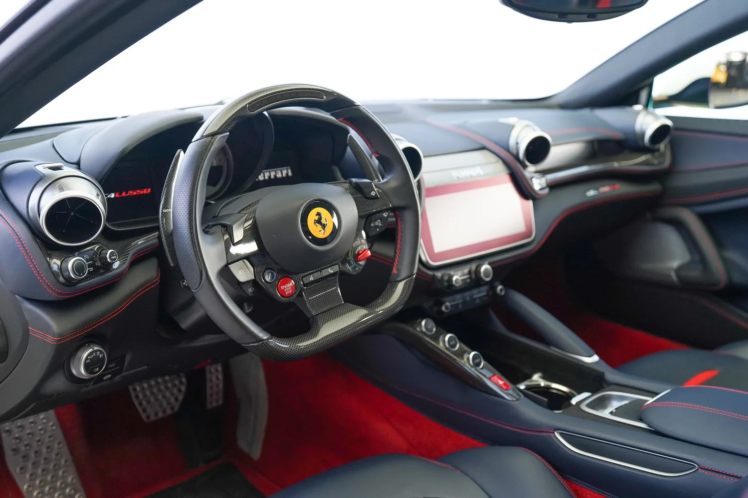 2017 Ferrari GTC4Lusso, 7/16