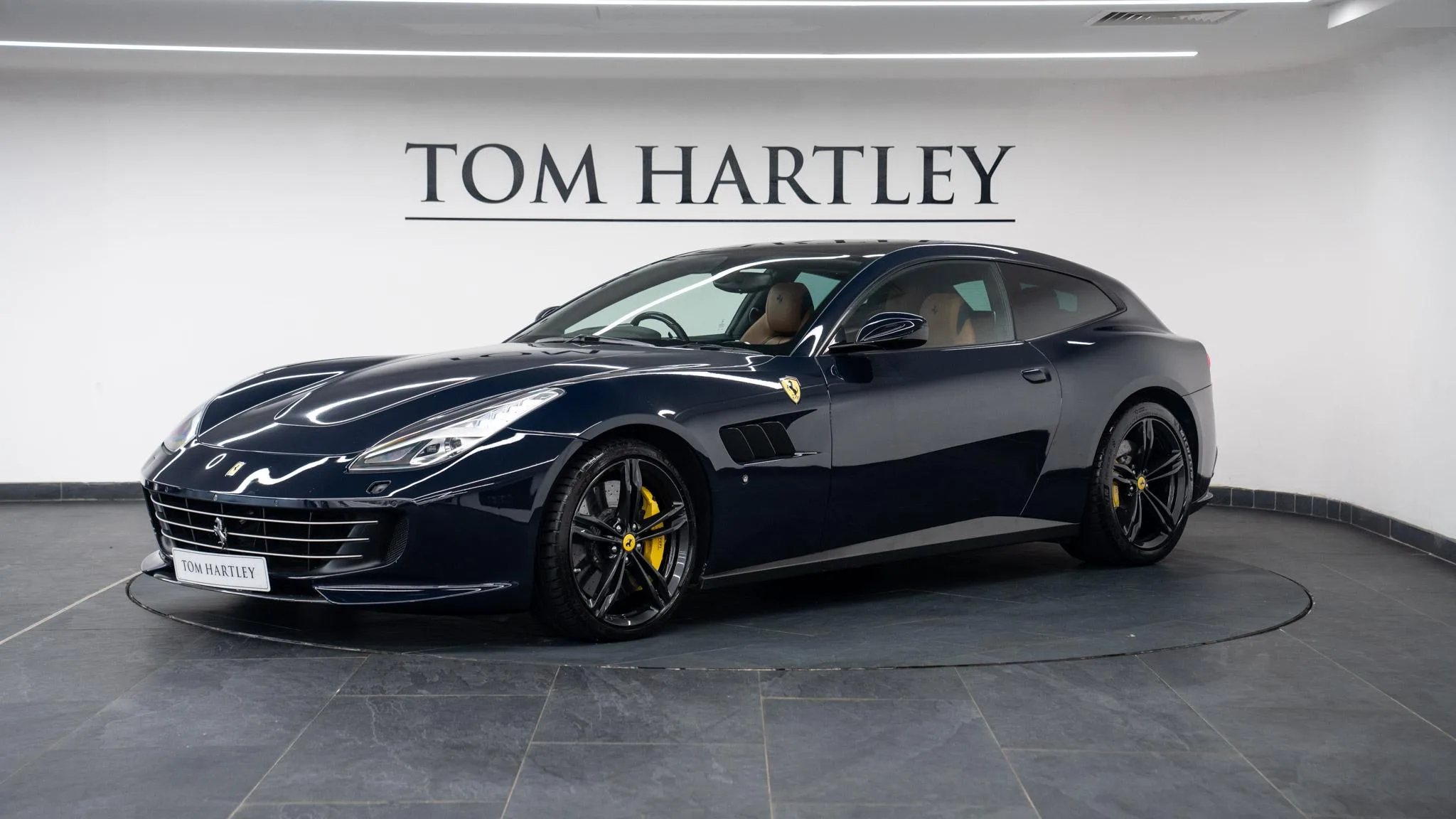 2017 Ferrari GTC4Lusso, 3/30