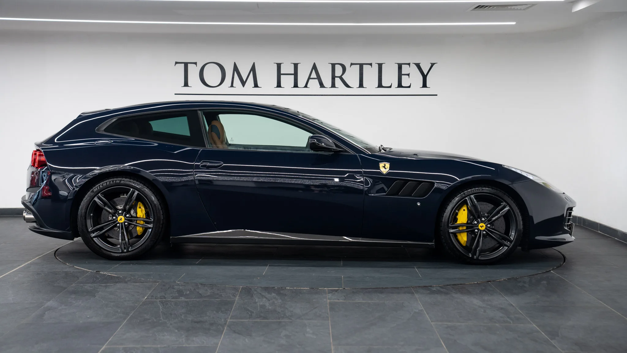 2017 Ferrari GTC4Lusso, 8/30