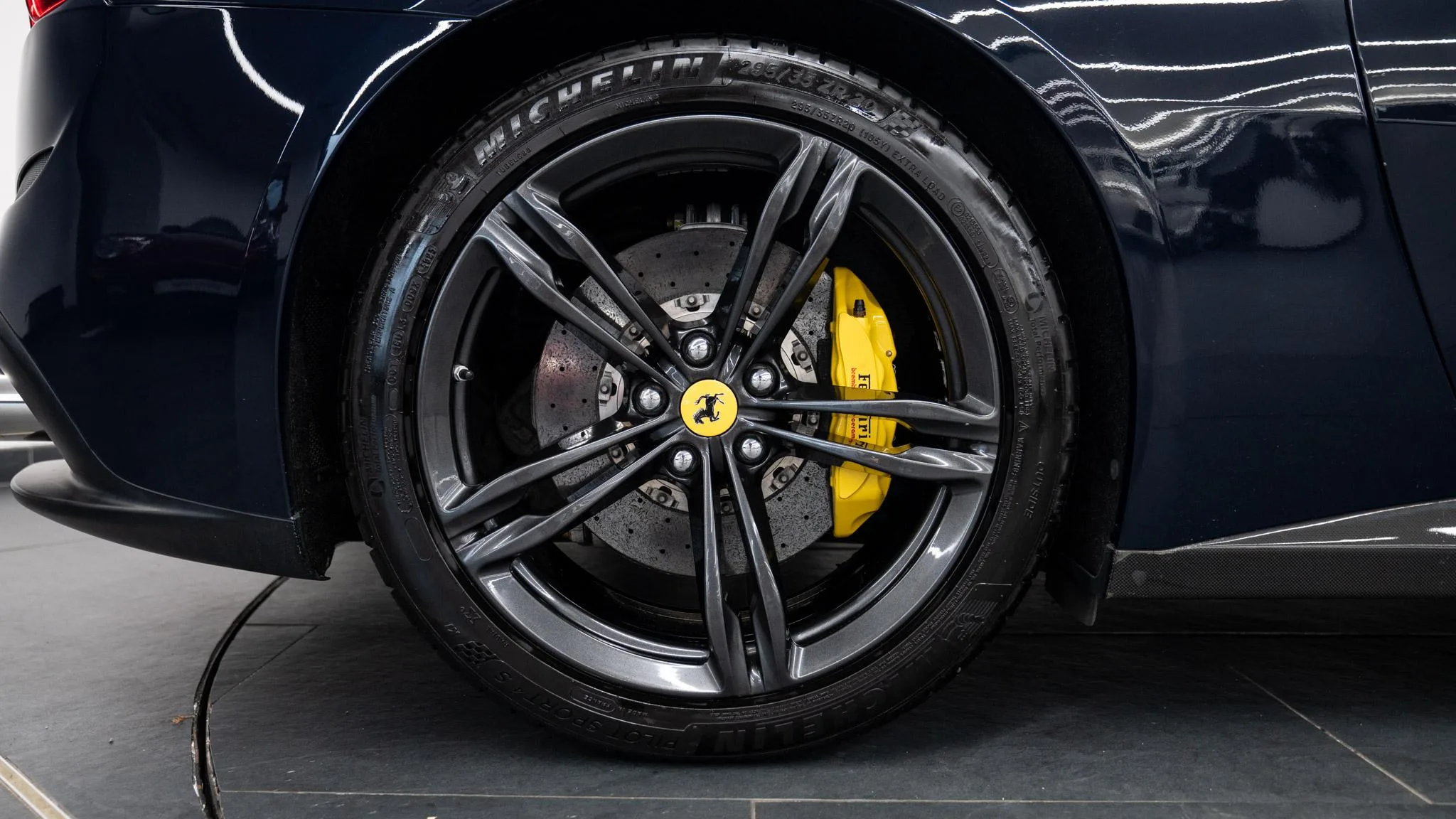 2017 Ferrari GTC4Lusso, 15/30