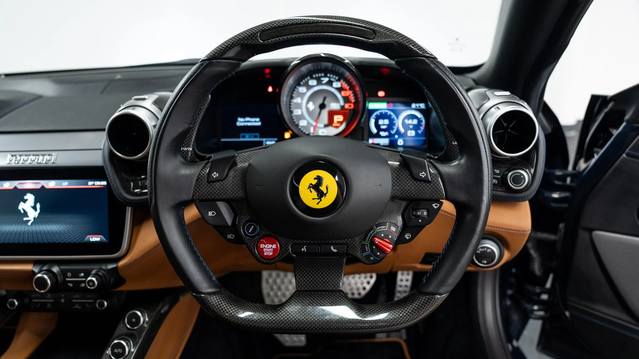 2017 Ferrari GTC4Lusso, 24/30