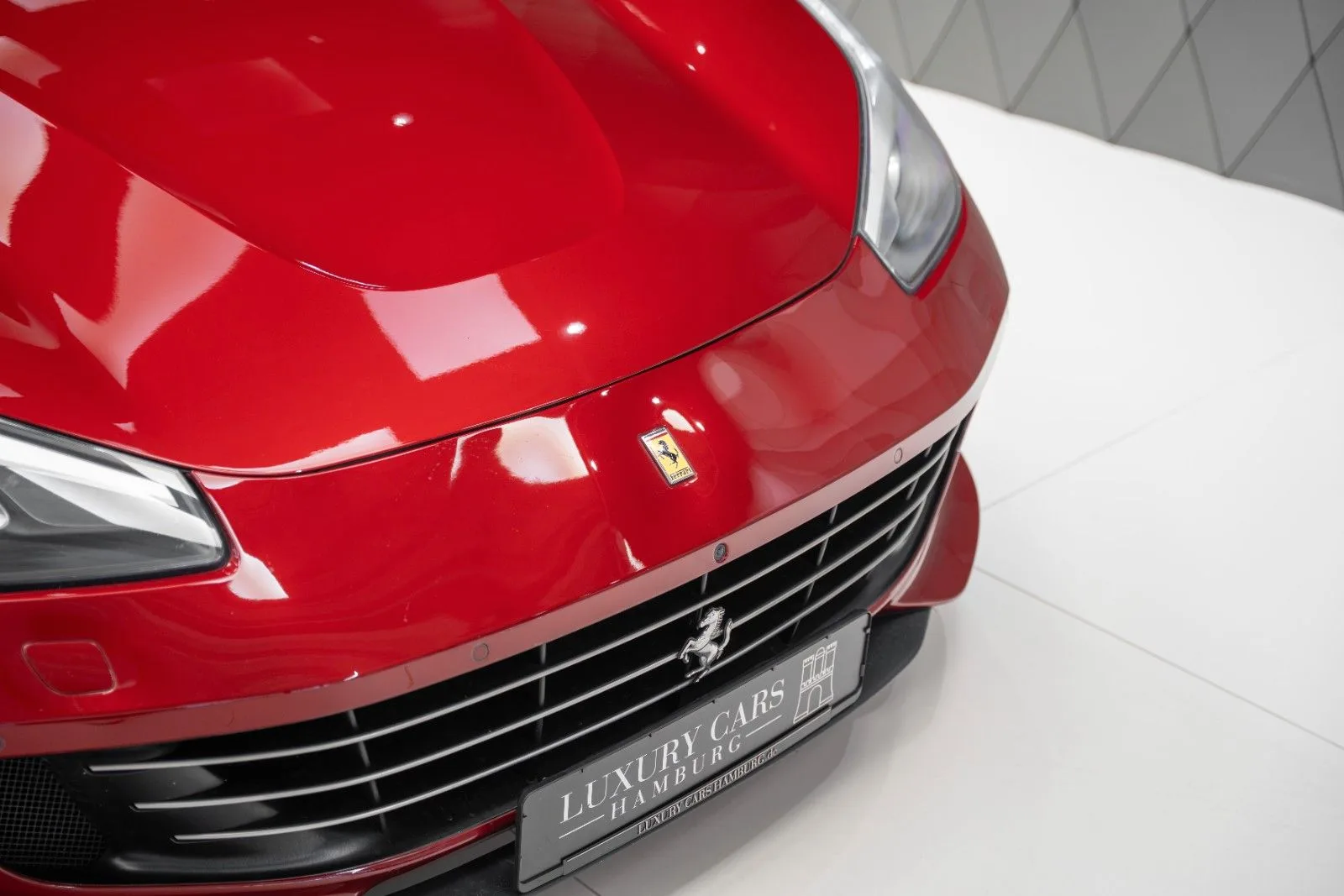 2017 Ferrari GTC4Lusso, 8/29
