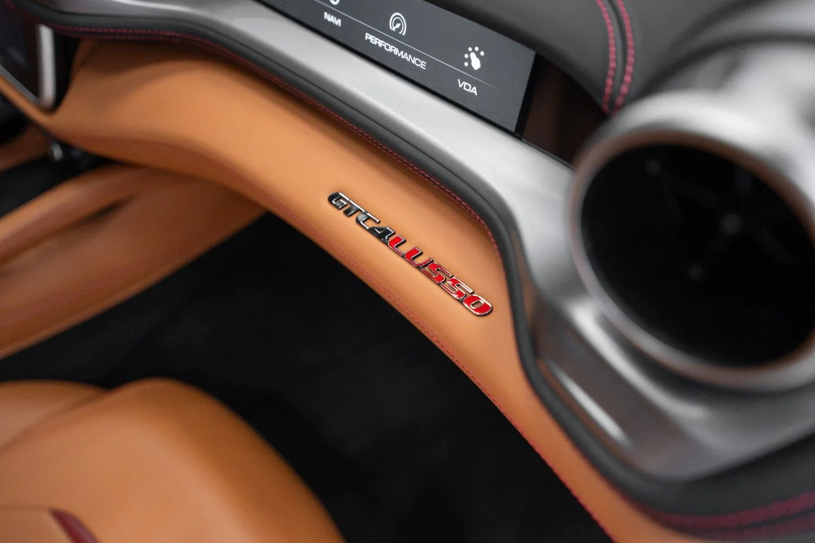2017 Ferrari GTC4Lusso, 25/29