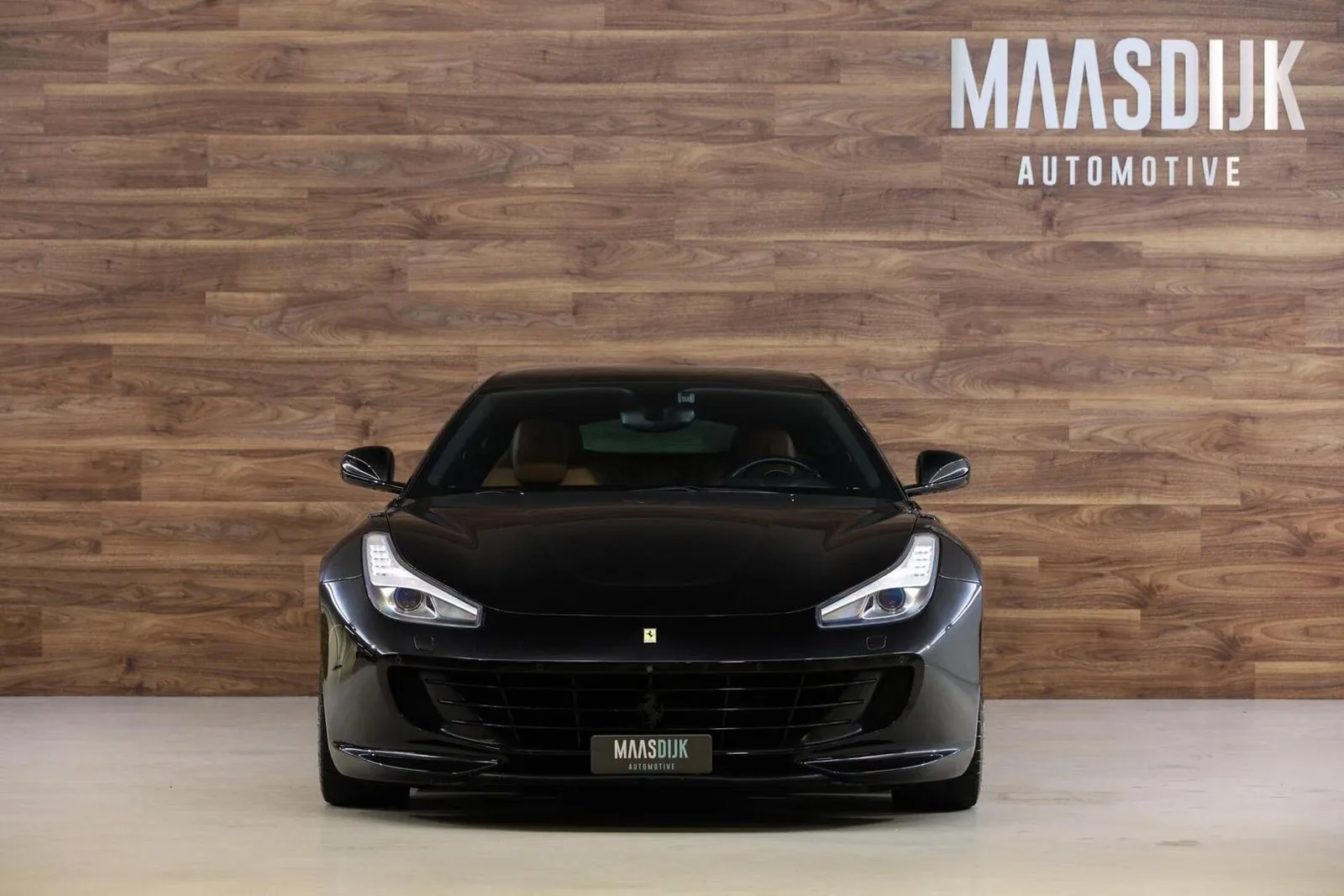 2017 Ferrari GTC4Lusso, 2/30