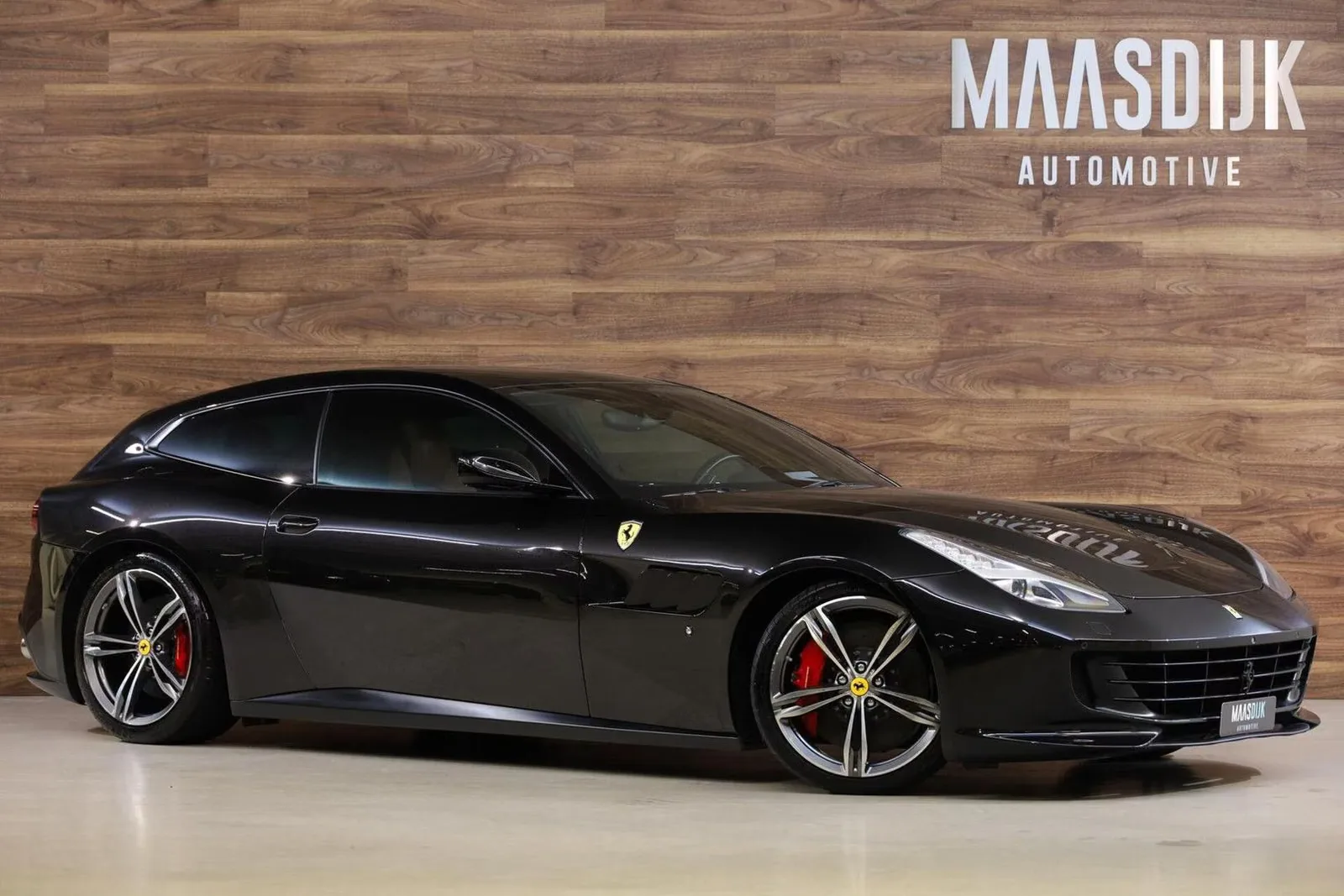 2017 Ferrari GTC4Lusso, 4/30