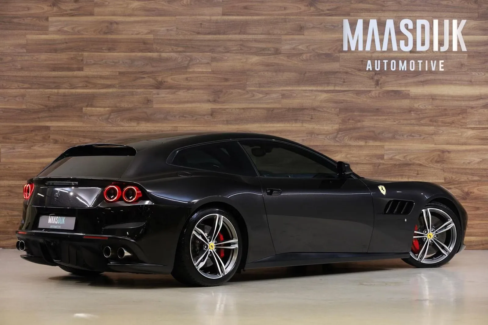 2017 Ferrari GTC4Lusso, 8/30