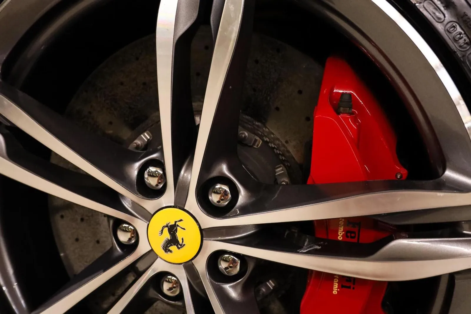 2017 Ferrari GTC4Lusso, 13/30