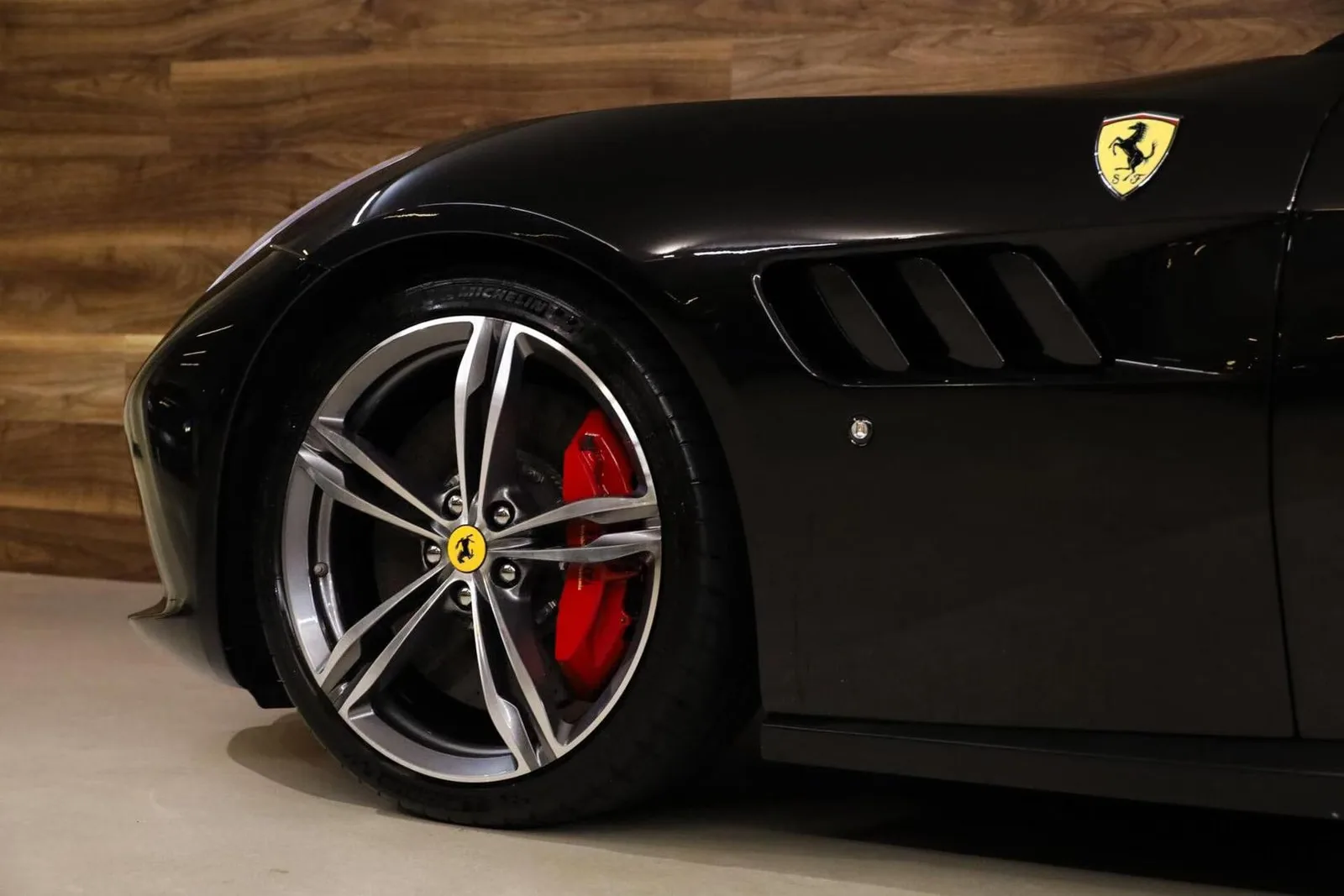 2017 Ferrari GTC4Lusso, 15/30
