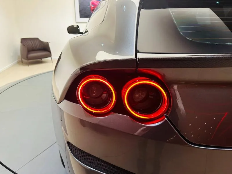 2017 Ferrari GTC4Lusso, 18/20