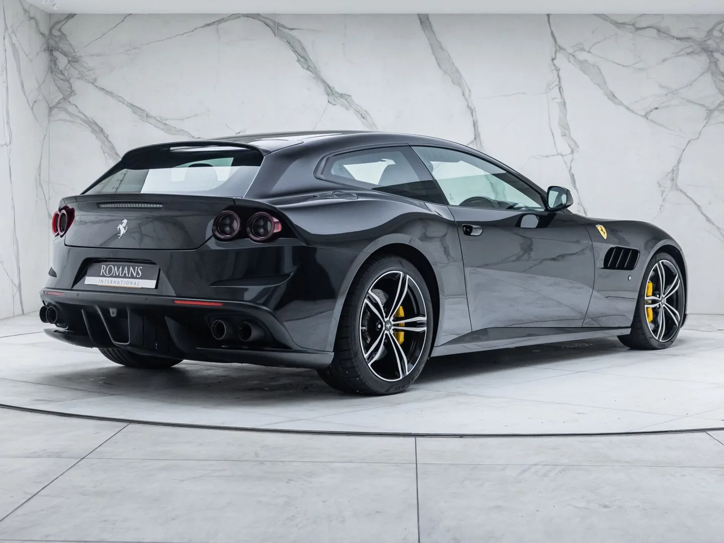 2017 Ferrari GTC4Lusso V12, 7/30