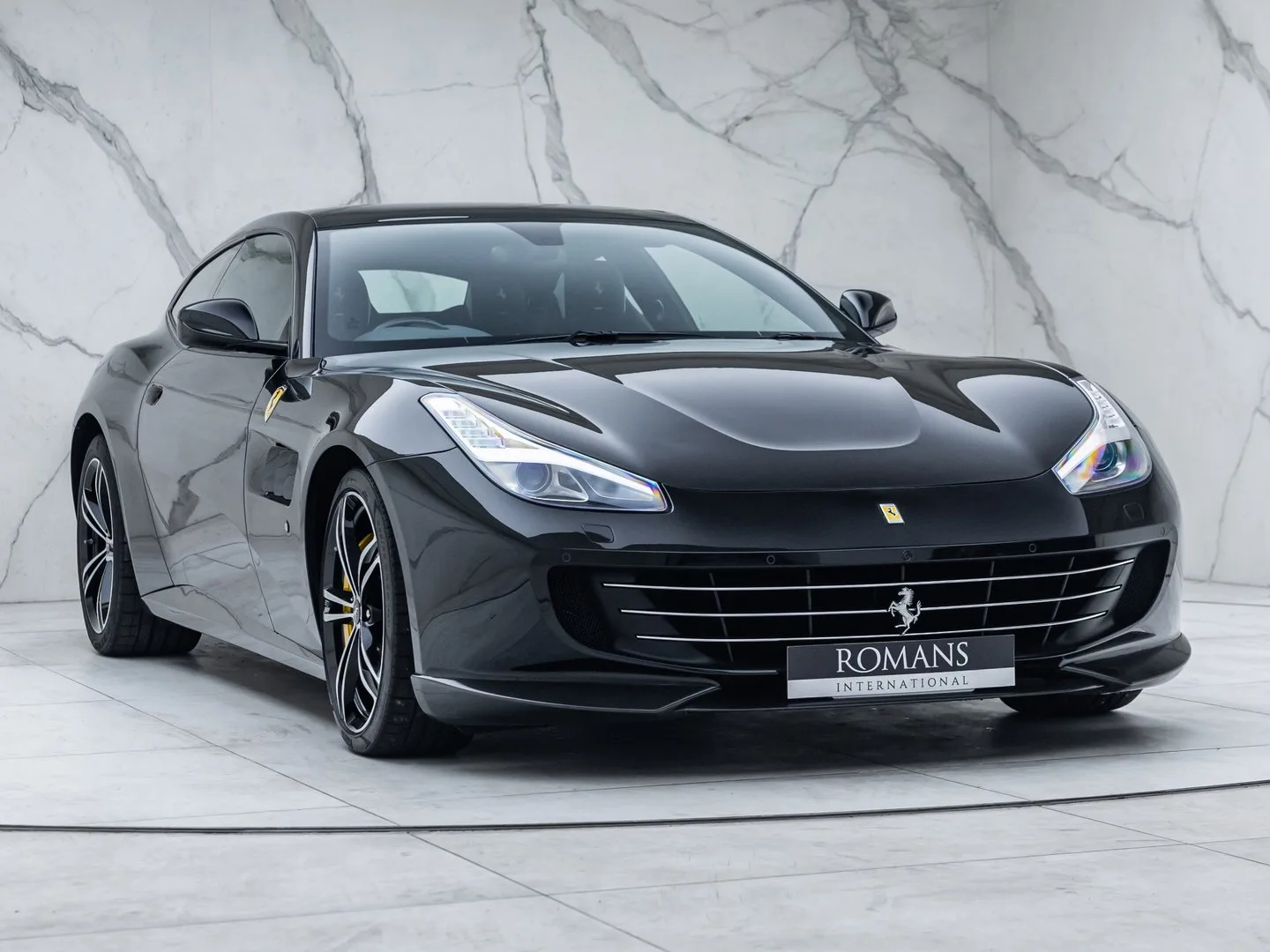 2017 Ferrari GTC4Lusso V12, 12/30
