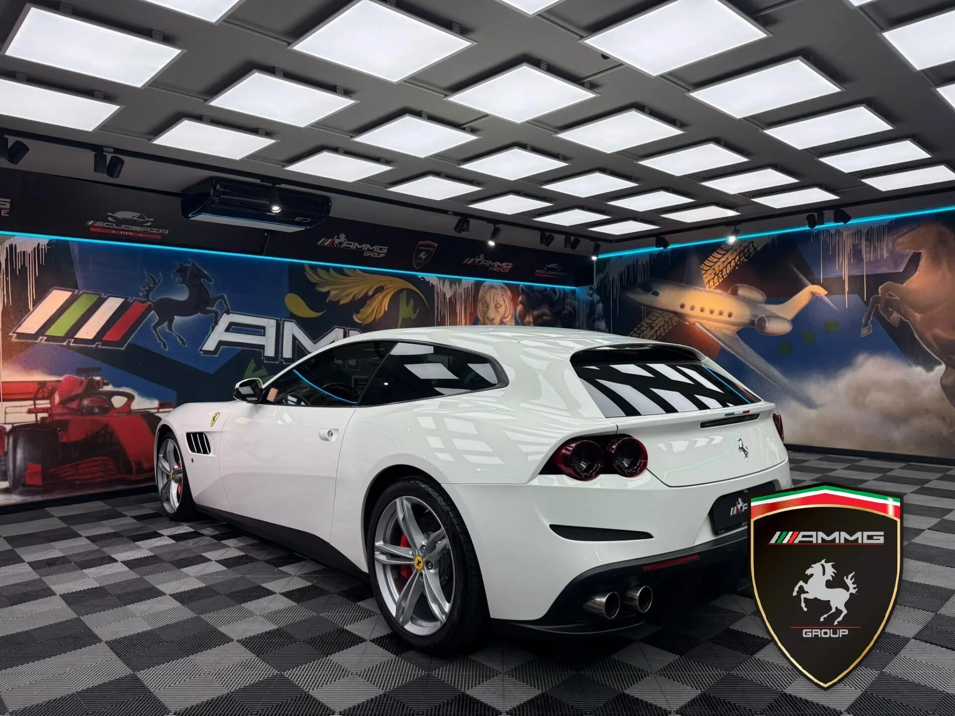 2017 Ferrari GTC4Lusso T, 7/15