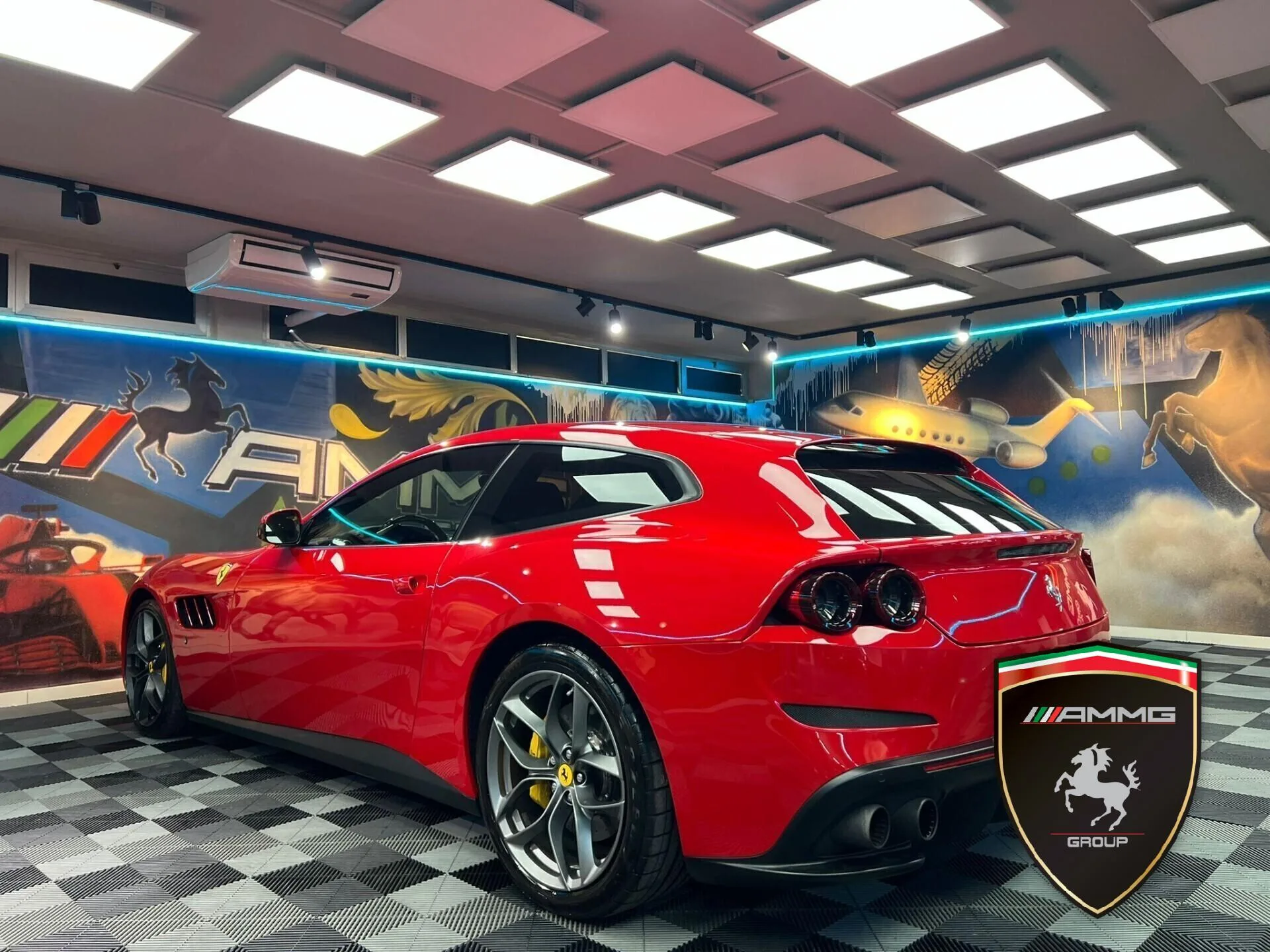 2017 Ferrari GTC4Lusso T, 6/15