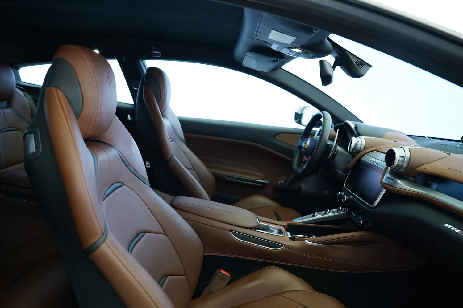 2017 Ferrari GTC4Lusso T, 9/14