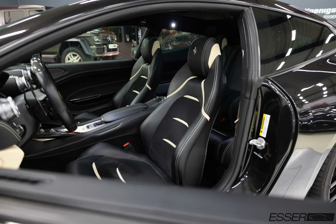 2017 Ferrari GTC4Lusso T angeboten von einem Fachhändler in Alsdorf, Deutschland, Foto 10 von 10
