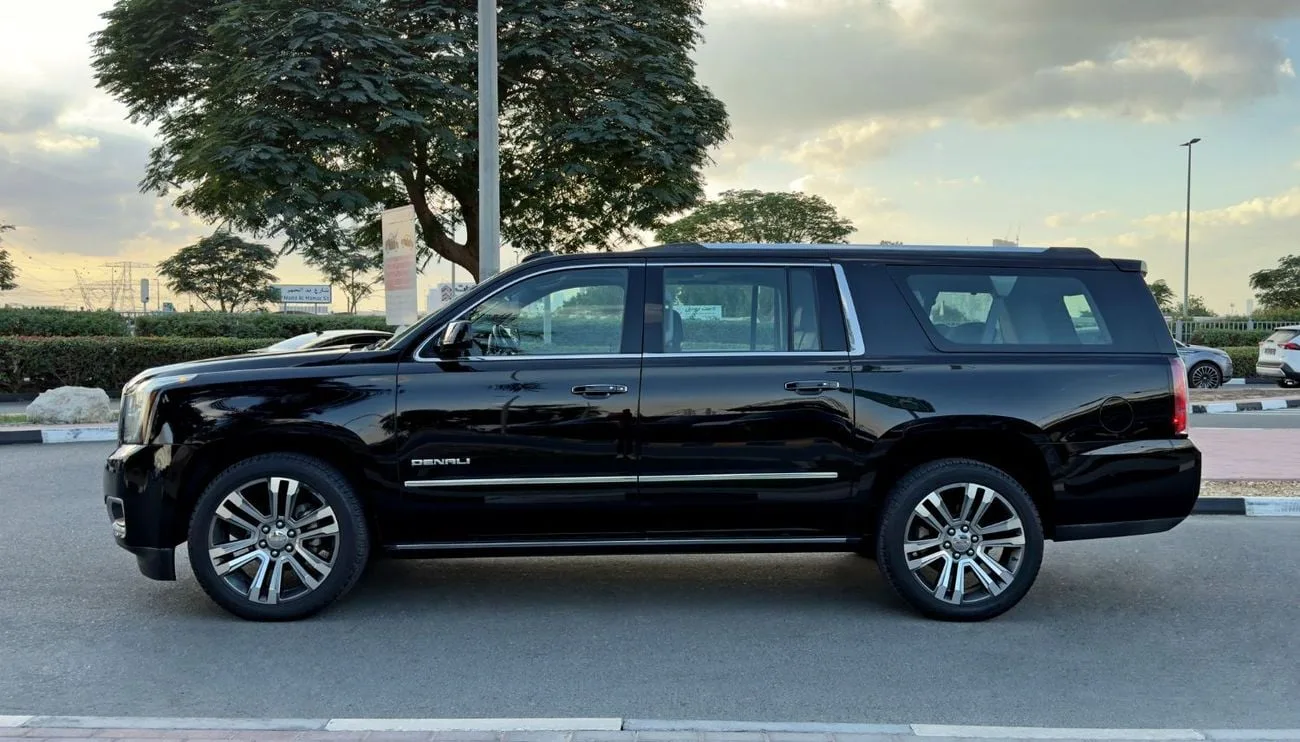 2017 GMC Yukon Denali Cool Box/hf Tailgate angeboten von einem Fachhändler in Dubai, Vereinigte Arabische Emirate, Foto 4 von 14