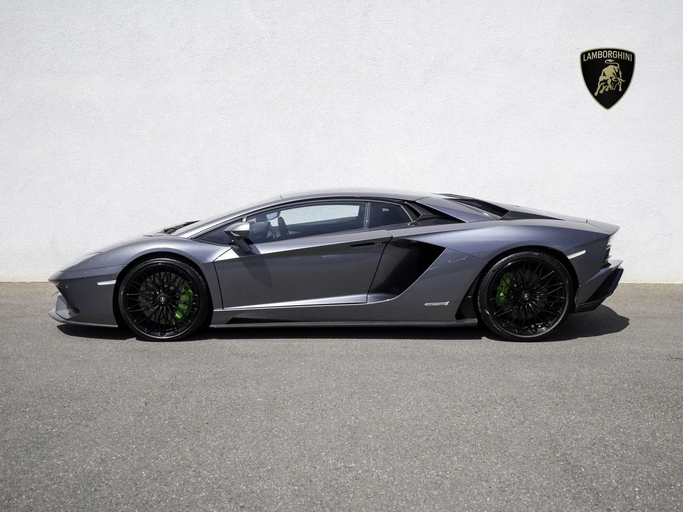 2017 Lamborghini Aventador S angeboten von einem Fachhändler in Singen, Deutschland, Foto 7 von 15