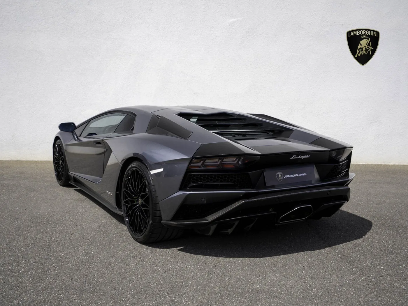 2017 Lamborghini Aventador S angeboten von einem Fachhändler in Singen, Deutschland, Foto 8 von 15