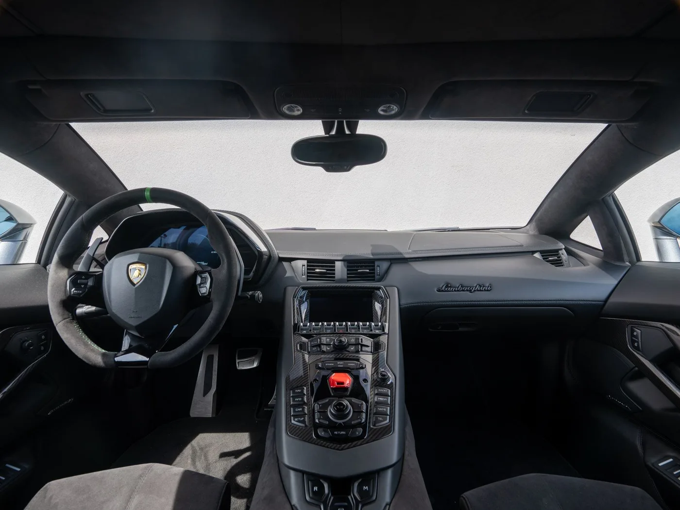 2017 Lamborghini Aventador S angeboten von einem Fachhändler in Singen, Deutschland, Foto 10 von 15