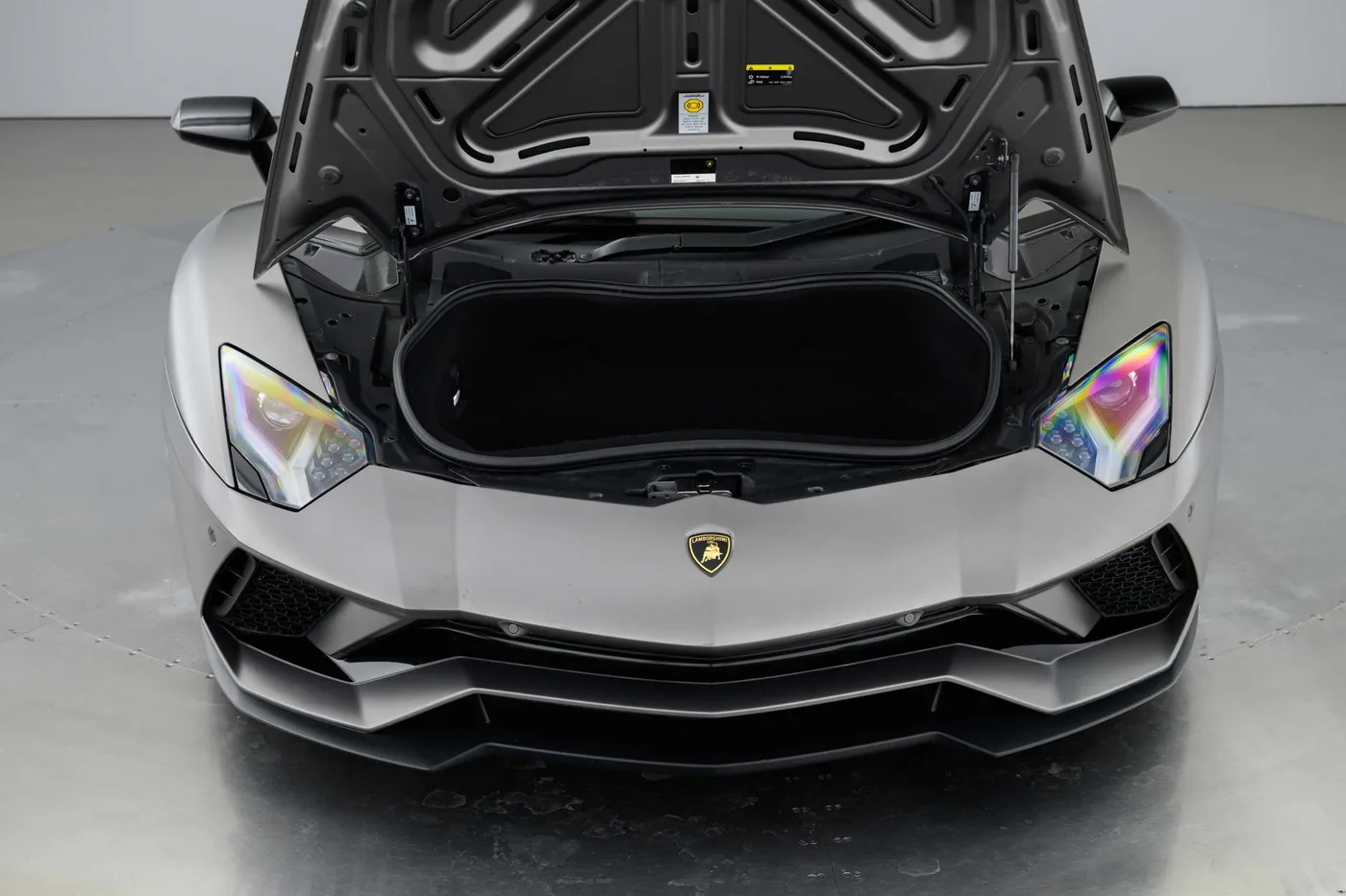 2017 Lamborghini Aventador S proposée par un groupe de concessions agréées à Hatfield, Royaume-Uni, photo 11 sur 20
