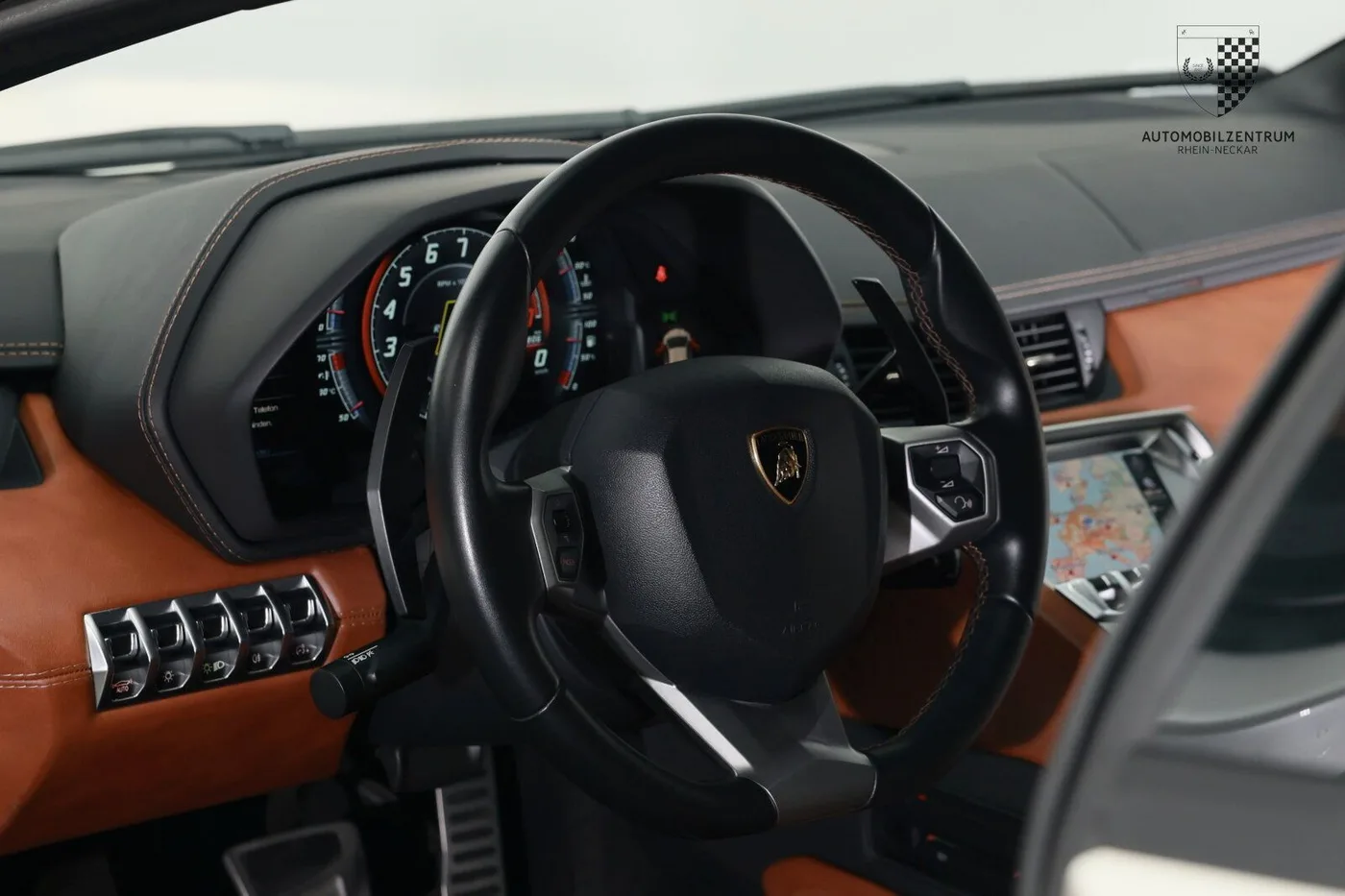 2017 Lamborghini Aventador S angeboten von einem Supersportwagenhändler in Viernheim, Deutschland, Foto 13 von 25