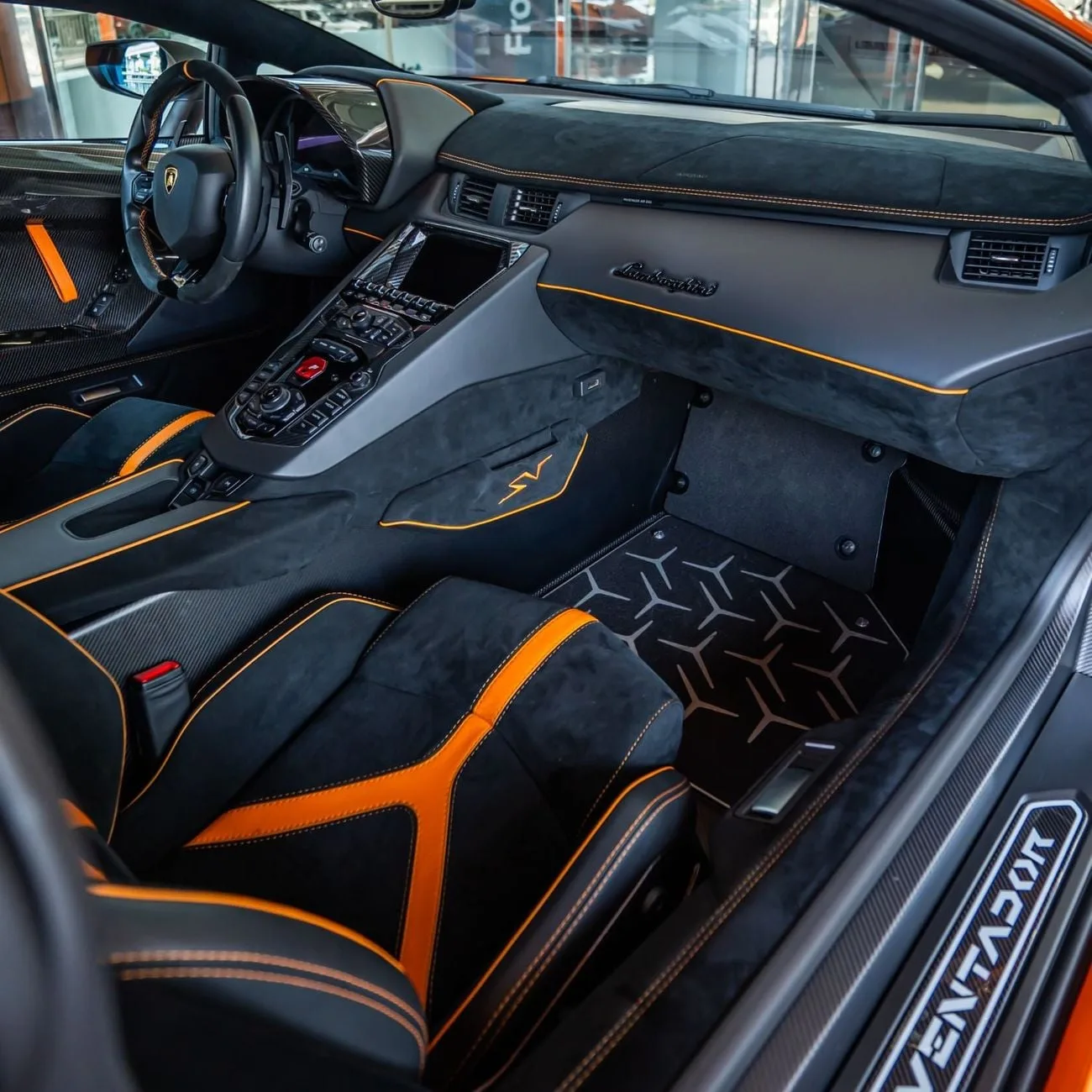 2017 Lamborghini Aventador SV, 15/26