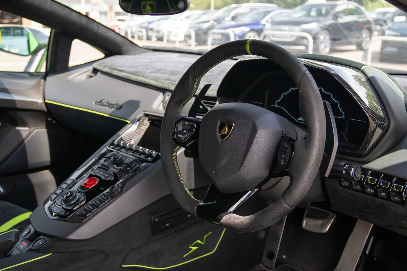 2017 Lamborghini Aventador SV LP 750-4 angeboten von einer Vertragshändlergruppe in Manchester, Vereinigtes Königreich, Foto 11 von 20