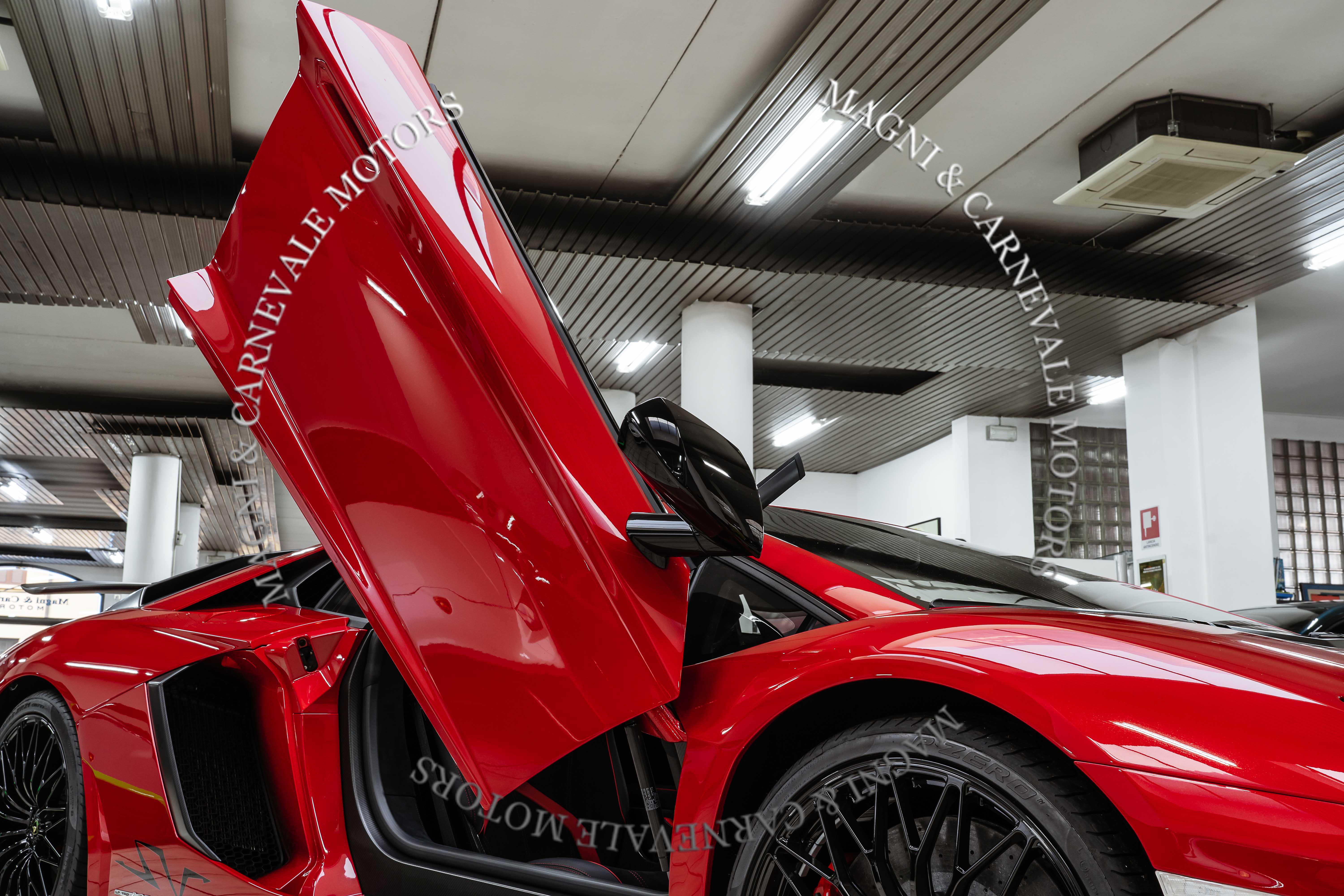 2017 Lamborghini Aventador SV LP 750-4 angeboten von einem Fachhändler in Milan, Italien, Foto 19 von 20